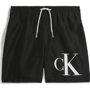 Plavecké šortky Calvin Klein Swimwear černá / bílá